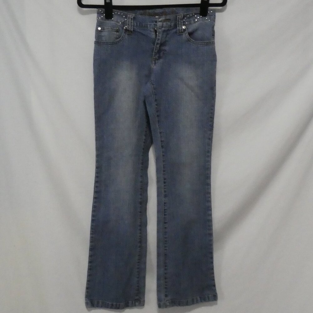 LONDON BLUES - Petites | 4P | Bootcut Jeans |  Studded Waist | *Missing Button